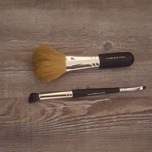 Bare minerals makeup brushes